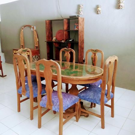 Готель Casa Ixchel - 450M To Downtown, Wifi, Hot Water, Ac Вальядолід Екстер'єр фото