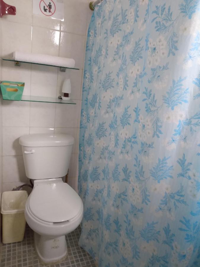 Готель Casa Ixchel - 450M To Downtown, Wifi, Hot Water, Ac Вальядолід Екстер'єр фото